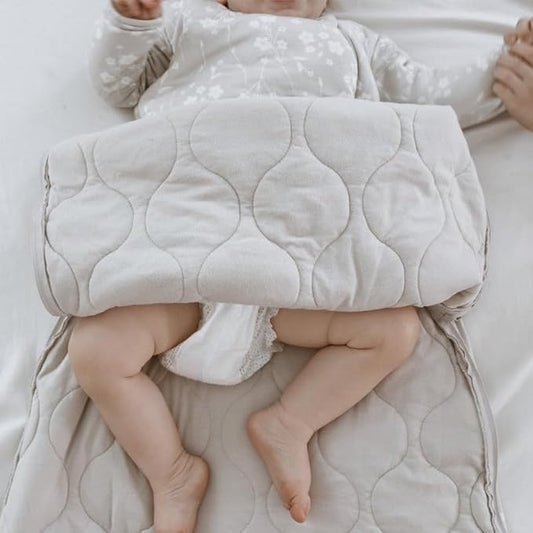 GUNAMUNA Long Sleeve Sleep Sack for Babies, Wearable Sleep Bags, Soft Rayon, 1.0 TOG, Essentials for Newborns