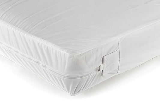 Sealy Baby SafetyCase Protective Waterproof Fitted Zippered Infant Crib Mattress Protector Pad and Toddler Bed Cover Encasement, Bug and Allergy Protection, Machine Washable, 52” x 28”- White