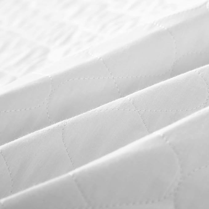 Full Size Mattress Protector Cover Waterproof Quilted Fitted Soft Cotton Mattress Cover Pad Washable Mattress Bed Protector with Elastic Band