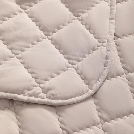 FLXXIE 4 Pieces Toddler Bedding Set, Soft and Breathable Microfiber Crib Sheet Set, Includes Quilted Comforter, Flat Top Sheet, Fitted Sheet, Envelope Pillow Case for Boys and Girls, Light Taupe