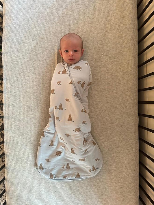 GUNAMUNA Swaddle Wrap for Newborns – Arms In or Out, Easy Diaper Changes with WONDERZiP, Soft Sleep Sack, 2.5 TOG
