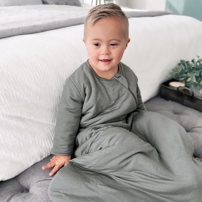 GUNAMUNA Long Sleeve Sleep Sack for Babies, Wearable Sleep Bags, Soft Rayon, 1.0 TOG, Essentials for Newborns