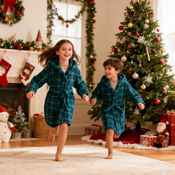 Boys Girls Robe Kids Flannel Hooded Bathrobe Sleepwear Pajamas Toddler Soft Plush Robes for Girls 2-16 Years