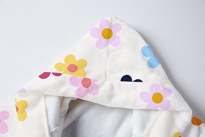 Umeyda Girls Fleece Hooded Robes, Warm Printed Bath Robe for Kids Soft Fuzzy Bathrobe for Gifts
