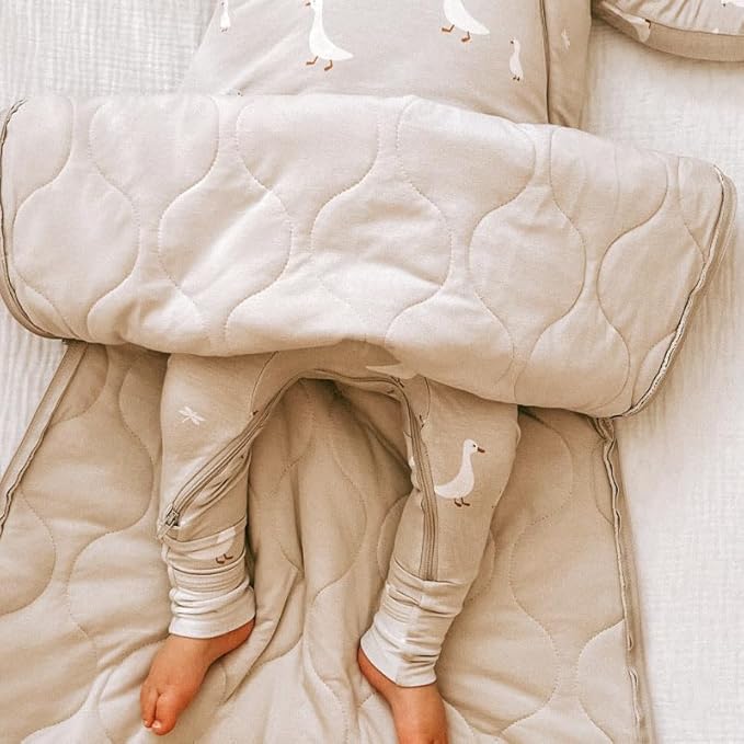GUNAMUNA Long Sleeve Sleep Sack for Babies, Wearable Sleep Bags, Soft Rayon, 1.0 TOG, Essentials for Newborns