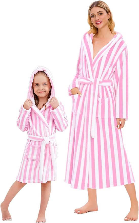 Umeyda Girls & Women Fleece Hooded Robes, Soft Fuzzy Bathrobe Warm Plush Fluffy Bath Robe for Kids Womens
