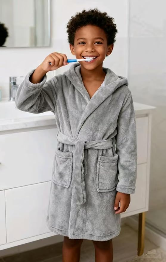 Boys Girls Robe Kids Flannel Hooded Bathrobe Sleepwear Pajamas Toddler Soft Plush Robes for Girls 2-16 Years