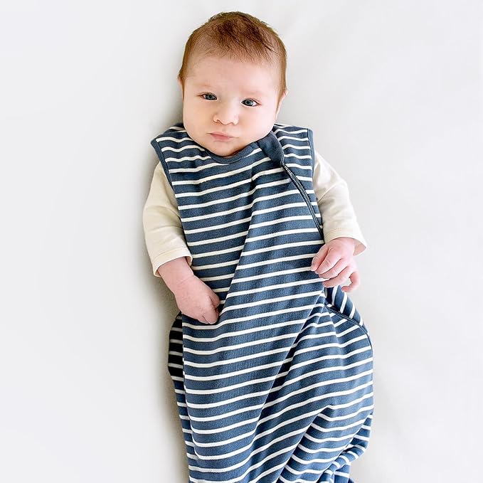 Woolino Merino Wool and Organic Cotton Baby Sleep Bag - 4 Season Classic Sleep Sack for Baby - Two-Way Zipper Sleeping Bag for Baby and Toddler - 6-18 Months - Navy Blue