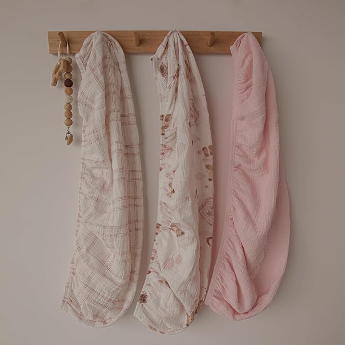 Gllquen Baby Muslin Bassinet Sheets 3 Pack, Breathable Elastic Cozy Fitted Cotton Bassinet Mattress Sheet for Baby Boy Girls, Fit for Hourglass Oval Rectangular Cradle Pad Sheets 33"x17" (Bear Dream)