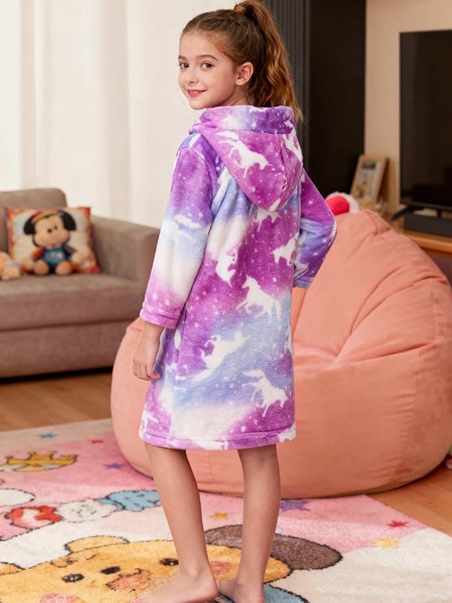 SANGTREE Boys Girls Robe Fleece Hooded Soft Toddler Bathrobe Cute Boys Bathrobe Fuzzy Plush Robes for Kids, 2-12 Years