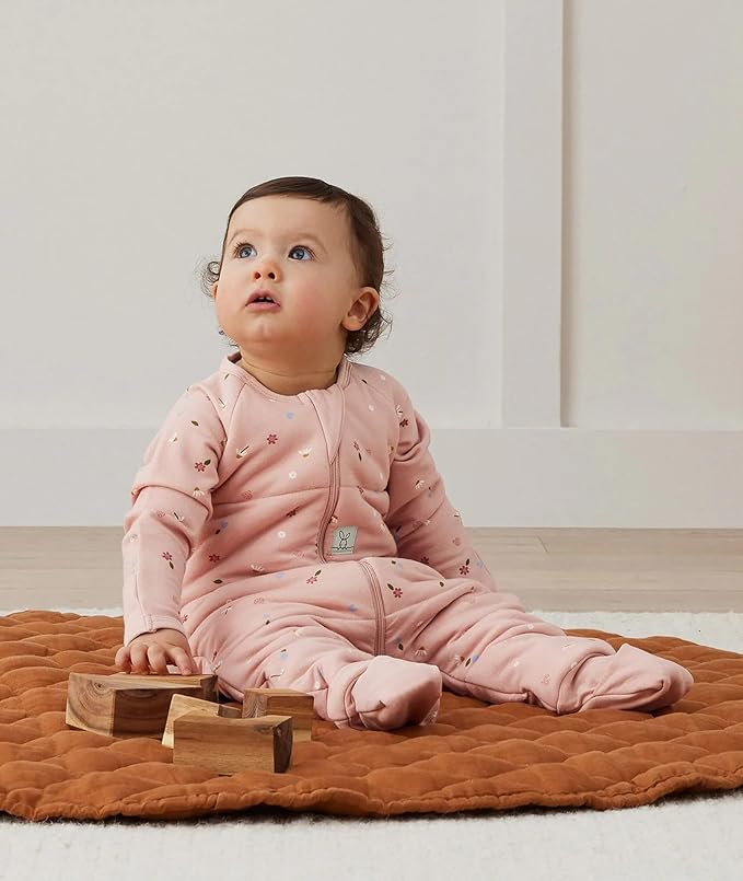 ergoPouch Sleep Onesie 3.5 TOG – Warm Baby Romper & Sleep Layer with Full-Zip, Guarding Against Blankets, Breathable & Movement-Friendly, Ideal for Transitional Sleeping (12-24 Months, Daisies)