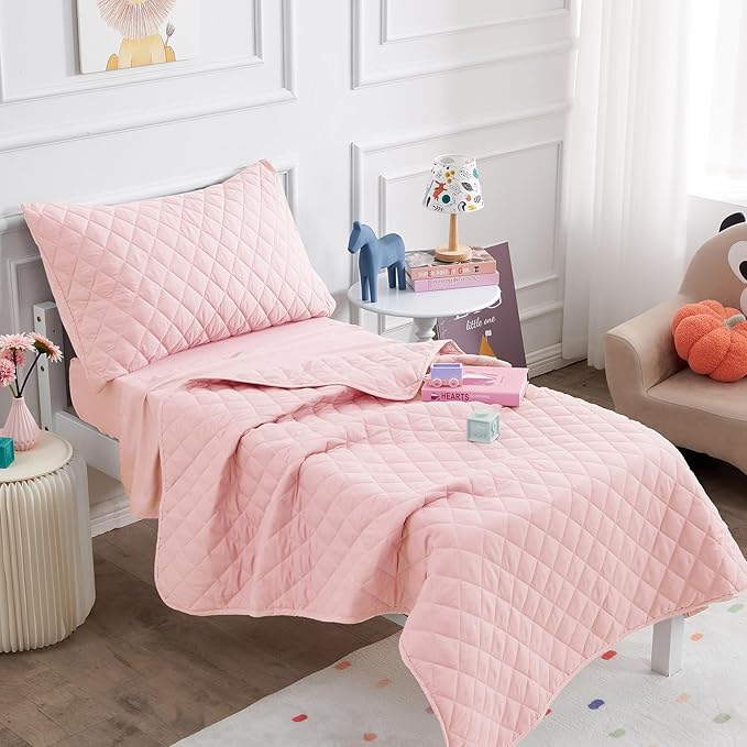 Wowelife Toddler Bedding Set, 4 Piece Toddler Bedding Soft and Breathable Crib Bedding Set, Includes Quilted Comforter, Flat Top Sheet, Fitted Sheet, Envelope Pillow Case for Boys and Girls, Pink