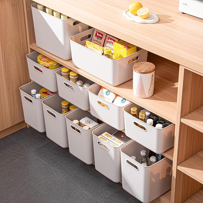 GUMEIGODA Plastic Storage Bins with lids,Storage Baskets,Container with handle,Storage Organizer Bins for Shelves,Office,Bedrooms,Closets, Cabinets(Gray,3L)
