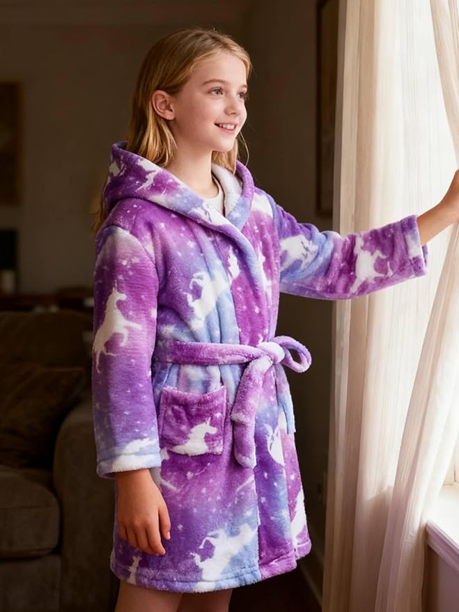 SANGTREE Boys Girls Robe Fleece Hooded Soft Toddler Bathrobe Cute Boys Bathrobe Fuzzy Plush Robes for Kids, 2-12 Years
