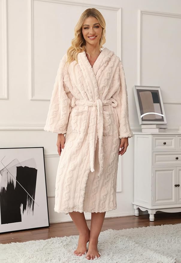 Umeyda Girls & Womens Twist Fleece Robes, Hooded Soft Warm Bath Robe for Kids Womens Fuzzy Bathrobe for Gifts