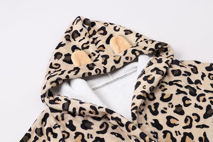 Umeyda Girls Fleece Hooded Robes, Warm Printed Bath Robe for Kids Soft Fuzzy Bathrobe for Gifts