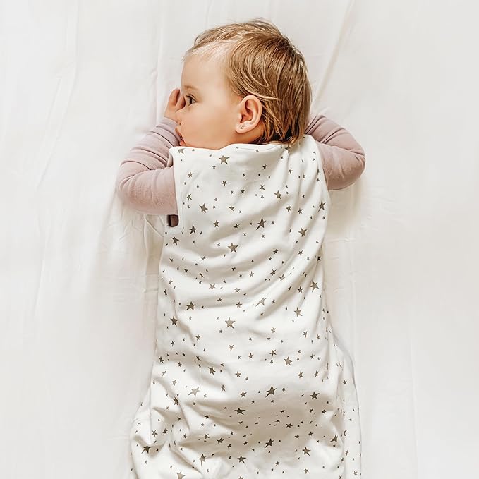 Woolino Merino Wool and Organic Cotton Baby Sleep Bag - 4 Season Classic Sleep Sack for Baby - Two-Way Zipper Sleeping Bag for Baby and Toddler - 6-18 Months - Stars