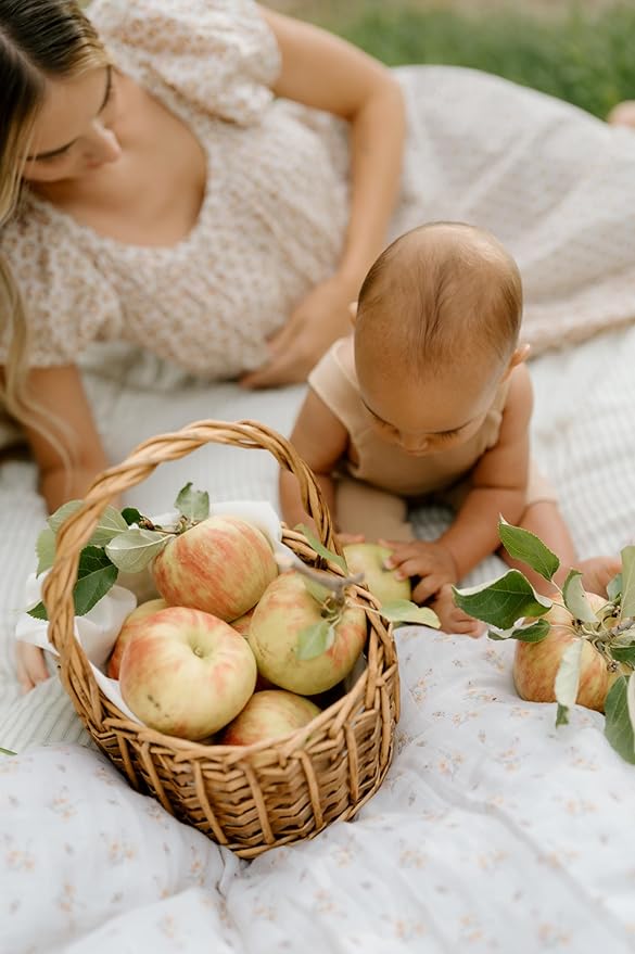 Oilo 100% Organic Premium Cotton Muslin Crib Quilt (45" x 60") Print and Solid Sides, Extra-Soft & Lightweight, Fits Toddler Beds, Heirloom Organic Collection, Cream & Peach Flowers, Dainty Floral