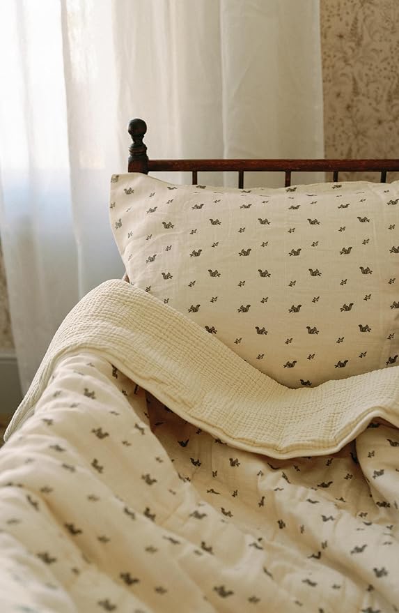 Oilo 100% Organic Premium Cotton Muslin Crib Quilt & Sham Set, (45" x 60") Print and Solid Sides, Extra-Soft & Lightweight, Fits Toddler Beds, Heirloom Organic Collection, Squirrel