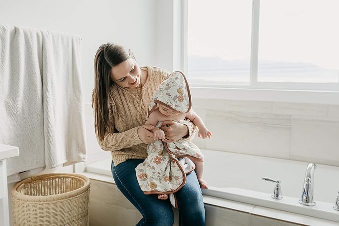 Copper Pearl Hooded Bath Towels Premium Knit/Terry Cloth Baby Towels with Hood, Pockets, and Cool Designs - Great to Gift and Make Bath Time Fun - Baby Bath Towel, Ferra