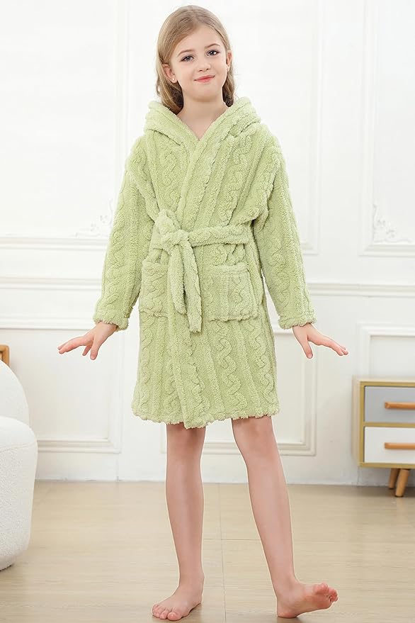 Umeyda Girls & Womens Twist Fleece Robes, Hooded Soft Warm Bath Robe for Kids Womens Fuzzy Bathrobe for Gifts