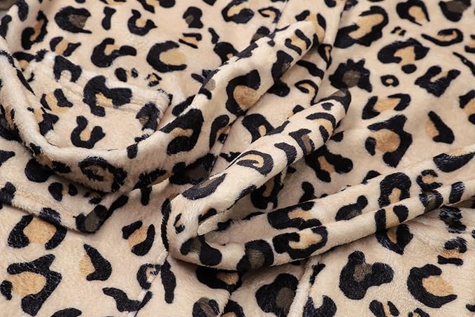 Umeyda Girls Fleece Hooded Robes, Warm Printed Bath Robe for Kids Soft Fuzzy Bathrobe for Gifts
