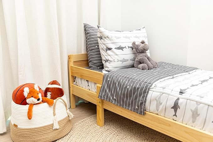 Beddy's Great White Shark Theme Boys Durable Zipper Bedding for Kids, Bed in a Bag for Kids, White & Gray Sheets & Comforter, Includes Pillowcase & Pillow Sham, Easy to Make & Wash