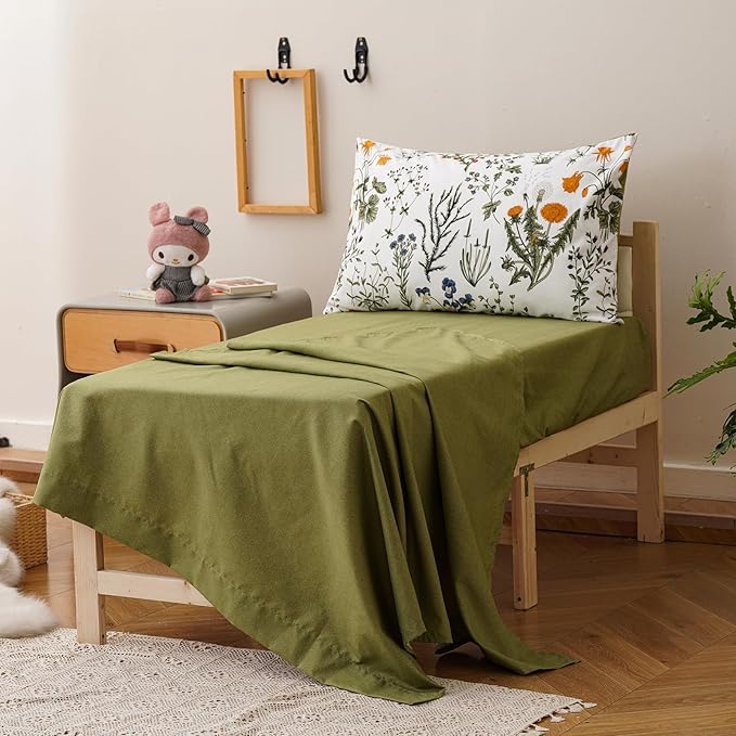 KAREVER Botanical Toddler Bedding Set Flower Print 4 Pieces Crib Bed Set Kids White Green Floral Comforter Set