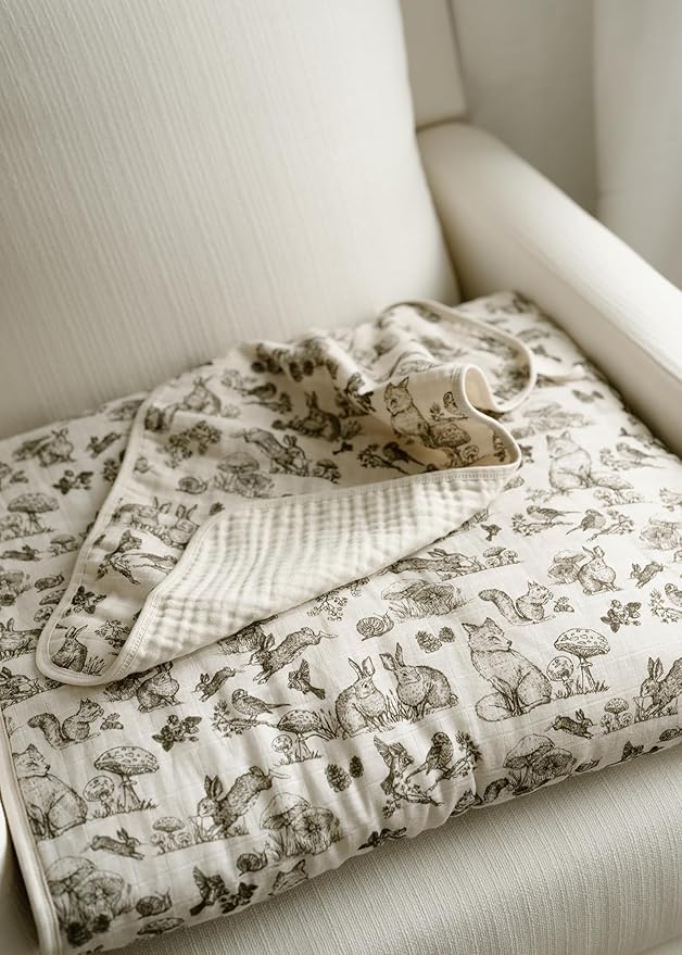 Oilo 100% Organic Premium Cotton Muslin Crib Quilt & Sham Set, (45" x 60") Print and Solid Sides, Extra-Soft & Lightweight, Fits Toddler Beds, Heirloom Organic Collection, Woodland Animals