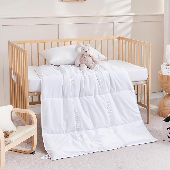 ZPECC Toddler Down Alternative Comforter, 39x47 Hypoallergenic Baby Blanket Quilt, Soft Breathable Lightweight All Season Kids Duvet Insert for Crib Stroller Cot Daycare, White