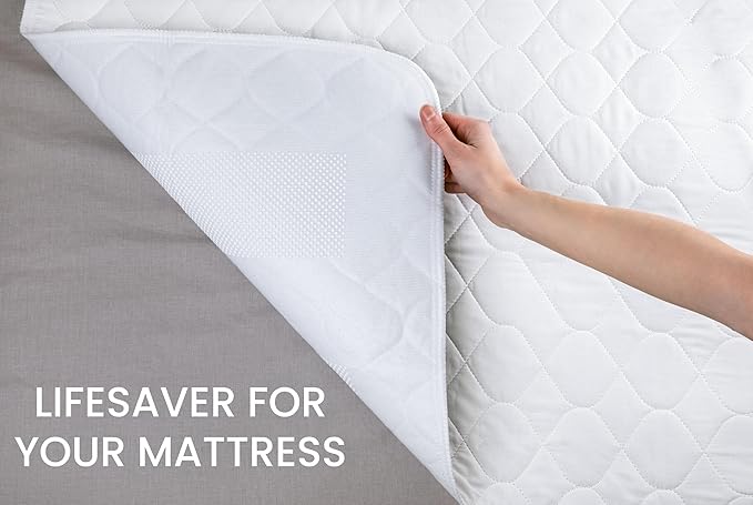Lynmark® 2X Toddler Potty Training Bed Pads - Soft Waterproof Bedwetting Pee Protector Mat for Kids - Multi-Layer Non-Slip Washable Incontinence Mattress Sheet Absorbs Up to 2000ml - 33" x 27", White