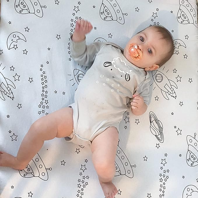 Milky Chic GOTS Fitted Baby Crib Sheet, Breathable 100% Organic Cotton Mattress Sheet for Boys and Girls, Fits Standard Size Mattresses (Space Black & White, Pack of 1)
