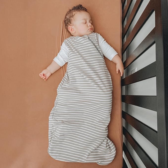 Woolino 4 Season Classic Baby Sleep Bag - Merino Wool and Organic Cotton - Two-Way Zipper Newborn Sleeping Sack - Infant Wearable Blanket - 0-6 Months - Birch Gray