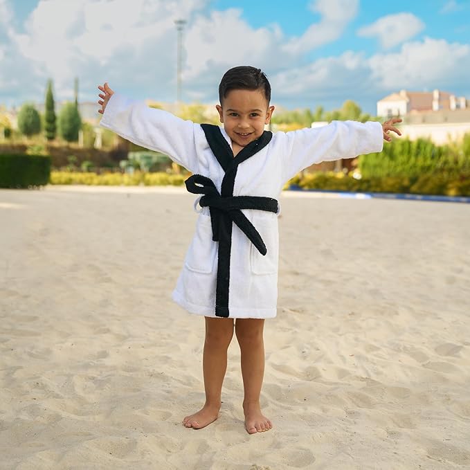 BAGNO MILANO Kids Organic Turkish Cotton Hooded Beach Cover-Up Towel, GOTS Certified, for Boys and Girls (Panda White, 3-4 Years)