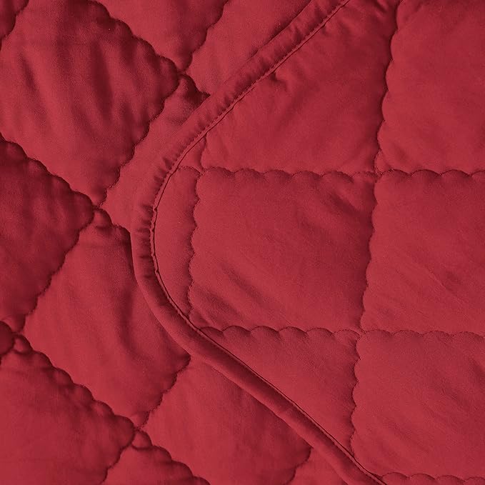 FLXXIE 4 Pieces Toddler Bedding Set, Soft and Breathable Microfiber Crib Sheet Set, Includes Quilted Comforter, Flat Top Sheet, Fitted Sheet, Envelope Pillow Case for Boys and Girls, Burgundy