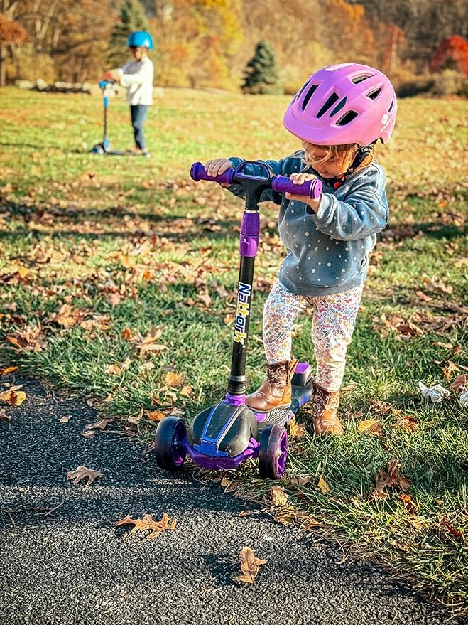 Nattork Kids Scooter for Age 3-8, Toddler Scooter with 4 Adjustable Height for Boys & Girls, Light Up 3-Wheels Foldable Kick Scooter, Lean to Steer, 120LB Weight Capacity